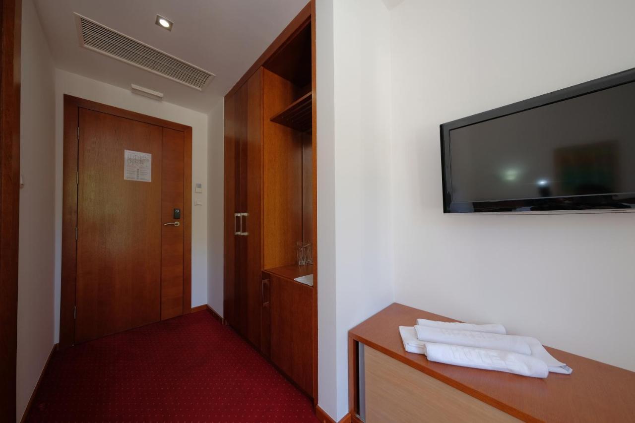 Motel Mujanic Sarajevo Mostarsko Raskrsce Εξωτερικό φωτογραφία