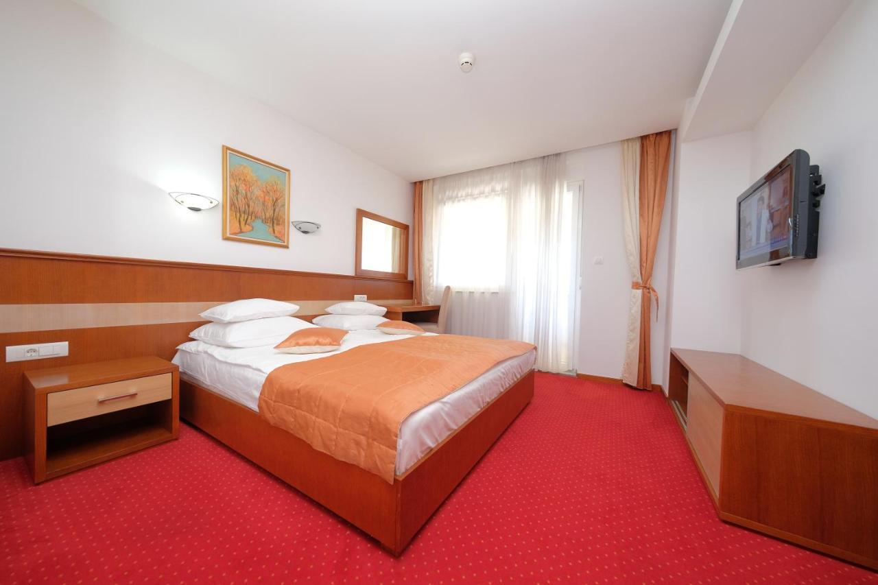 Motel Mujanic Sarajevo Mostarsko Raskrsce Εξωτερικό φωτογραφία